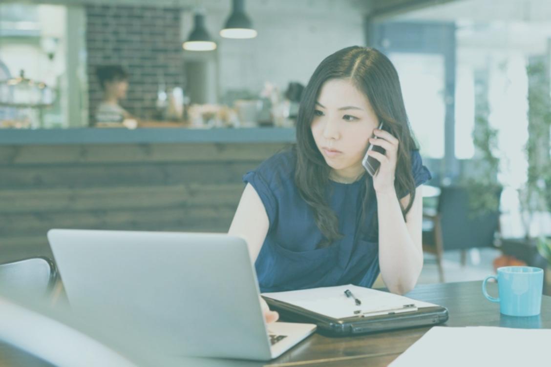 Network diagnostic tools and equipment on workstation